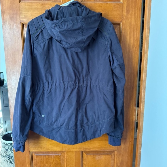 Lululemon Spring Forward Jacket - Picture 2 of 6